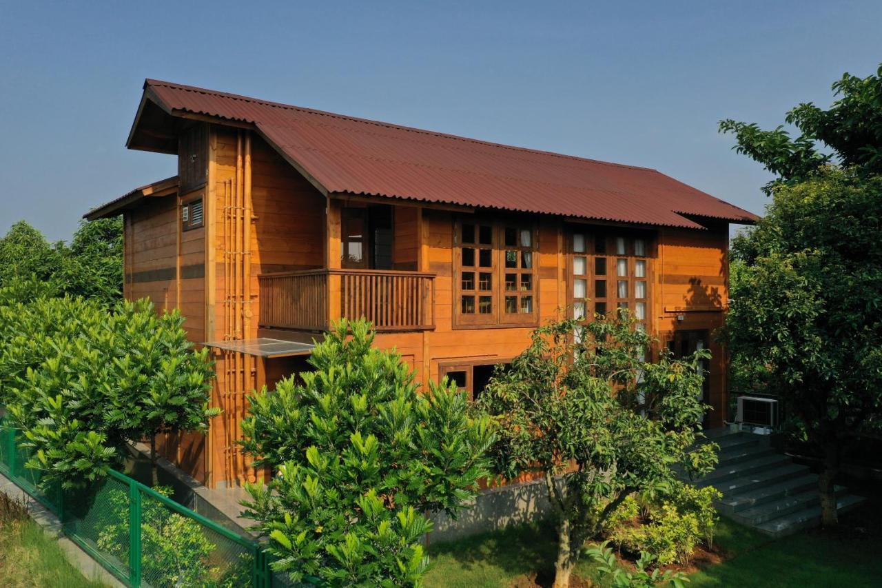 The Pine Loft Villa Bangalore Exterior photo